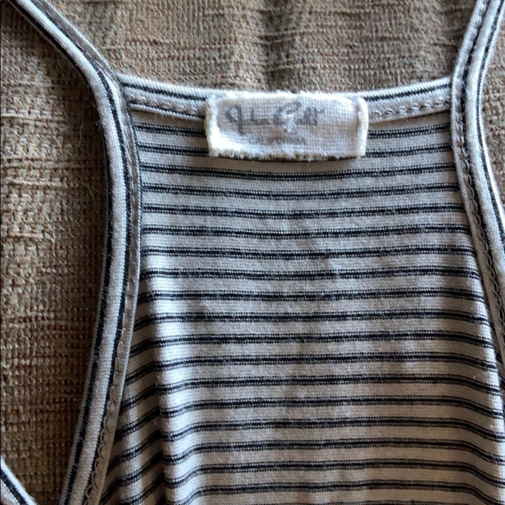 Striped romper - Picture 4 of 4